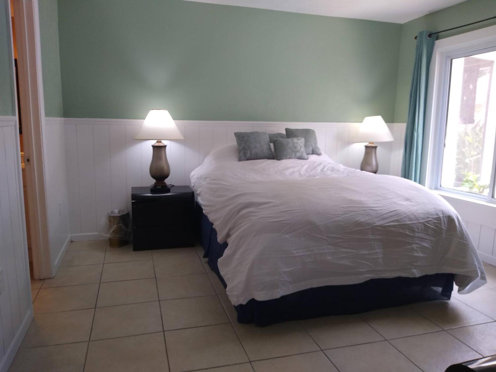 Affordable Two Bedroom Tropical Condo - Private Beach, Pools, Hot Tub سانت بطرسبرج المظهر الخارجي الصورة